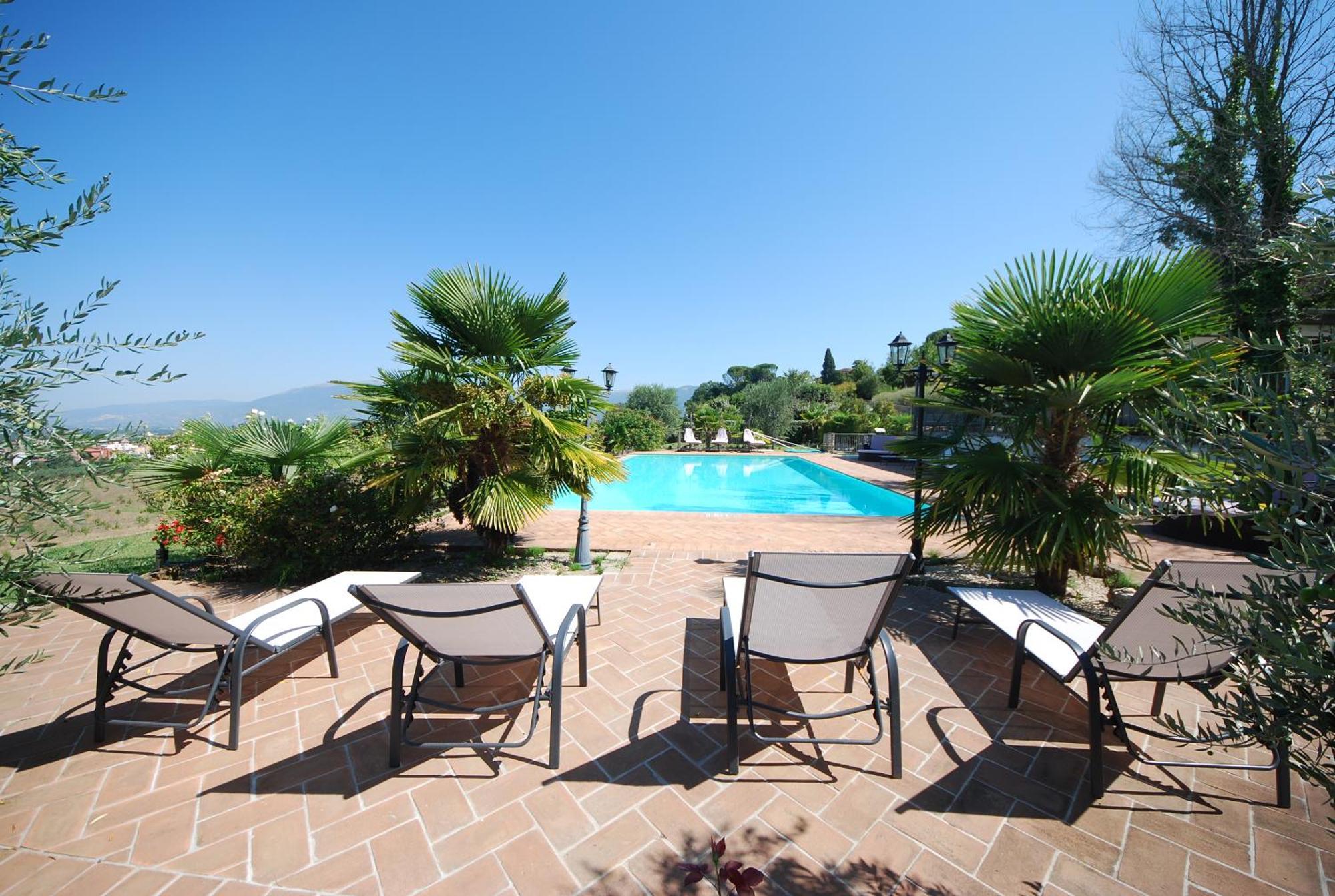 בית הארחה Spoleto By The Pool מראה חיצוני תמונה